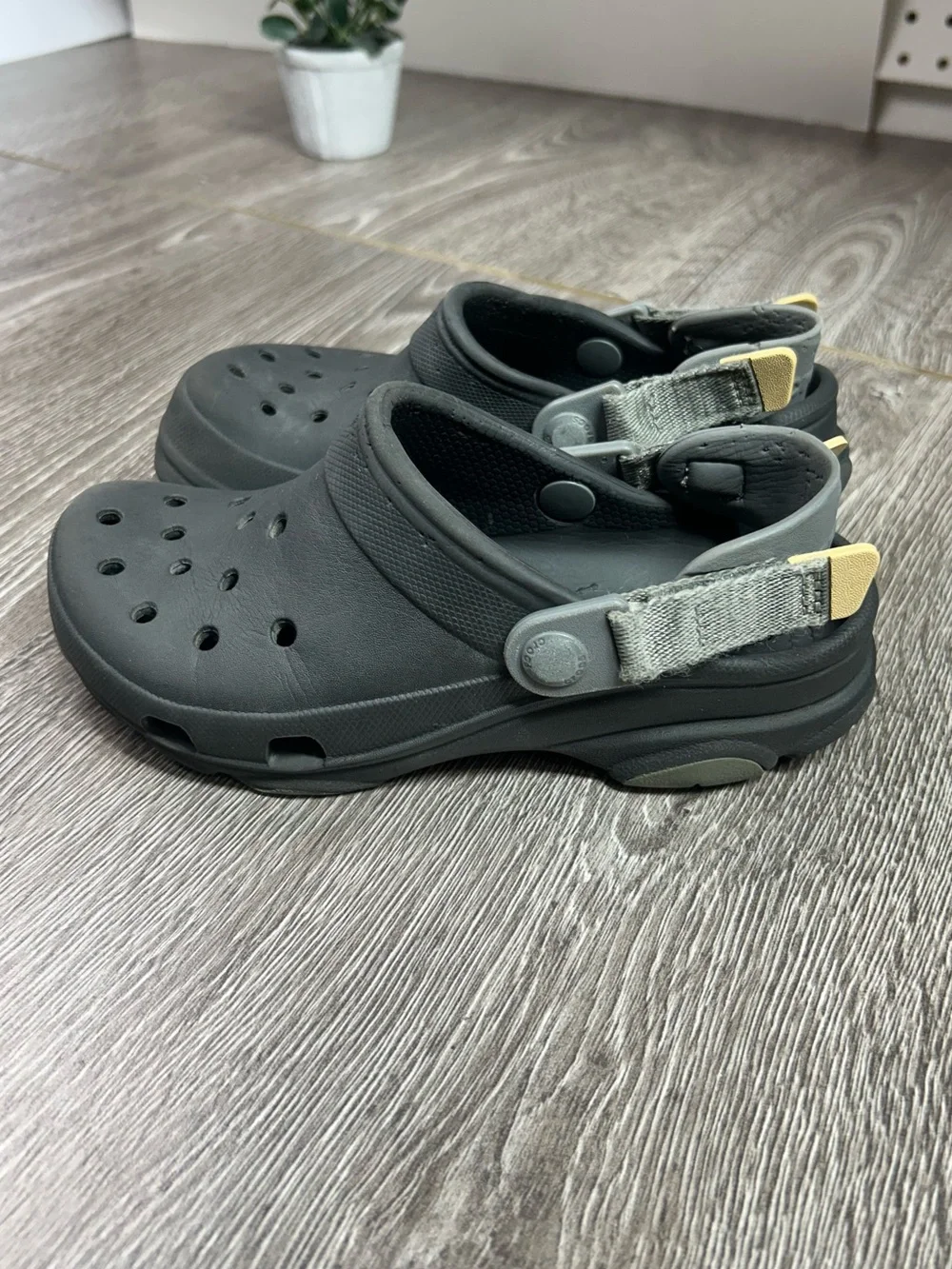 Crocs junior Slip-On Clogs with Heel Strap